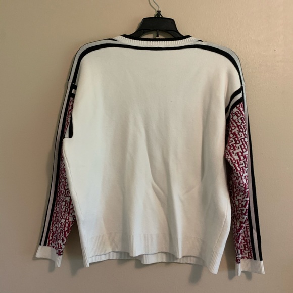 v neck sweater pullover - Picture 3 of 3